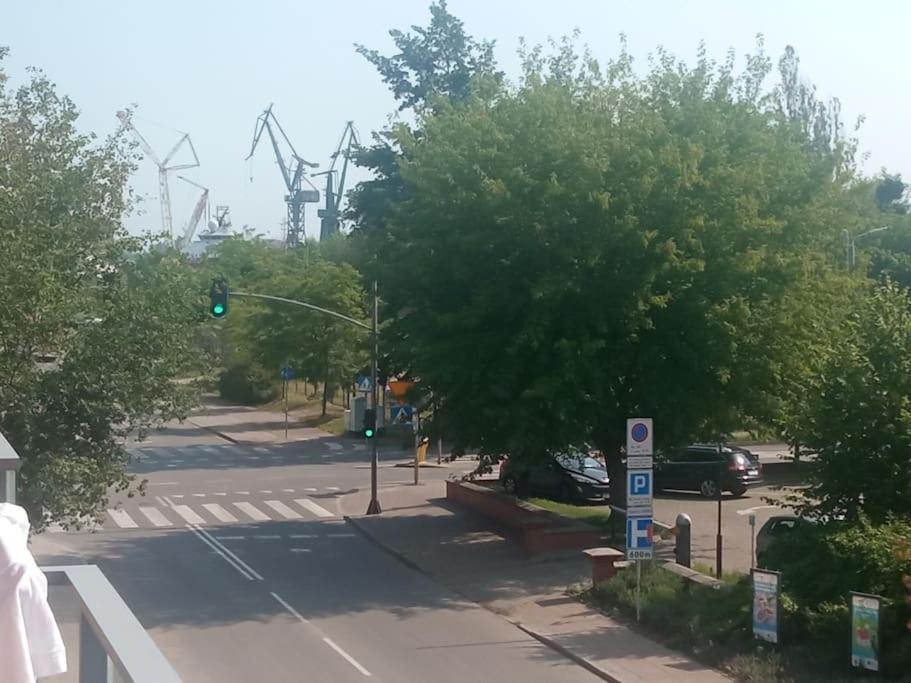 Apartament Nowa Stocznia 格但斯克 外观 照片